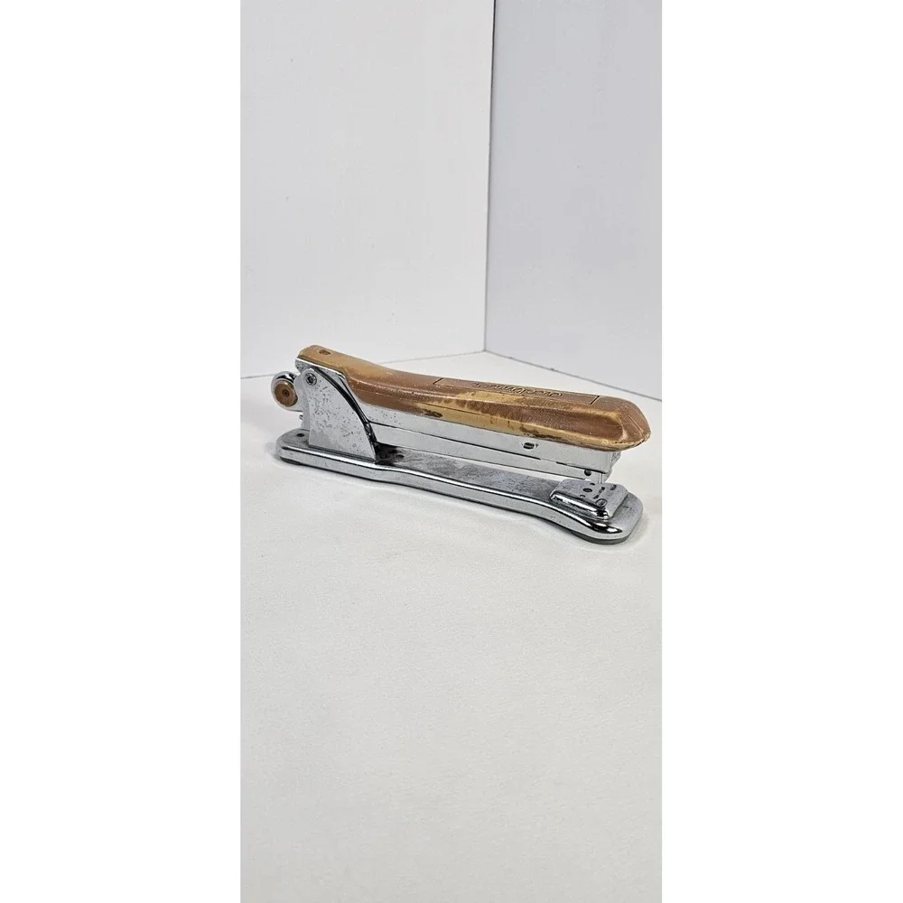 VINTAGE ACE ACELINER 502 STAPLER! BEIGE! VERY‎ NICE SHAPE! WORKS! MADE IN USA